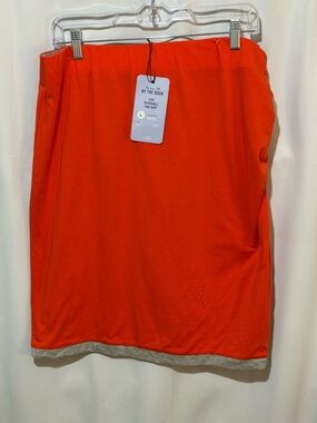 CAbi - Red Reversible Tube Skirt - Large - NWT